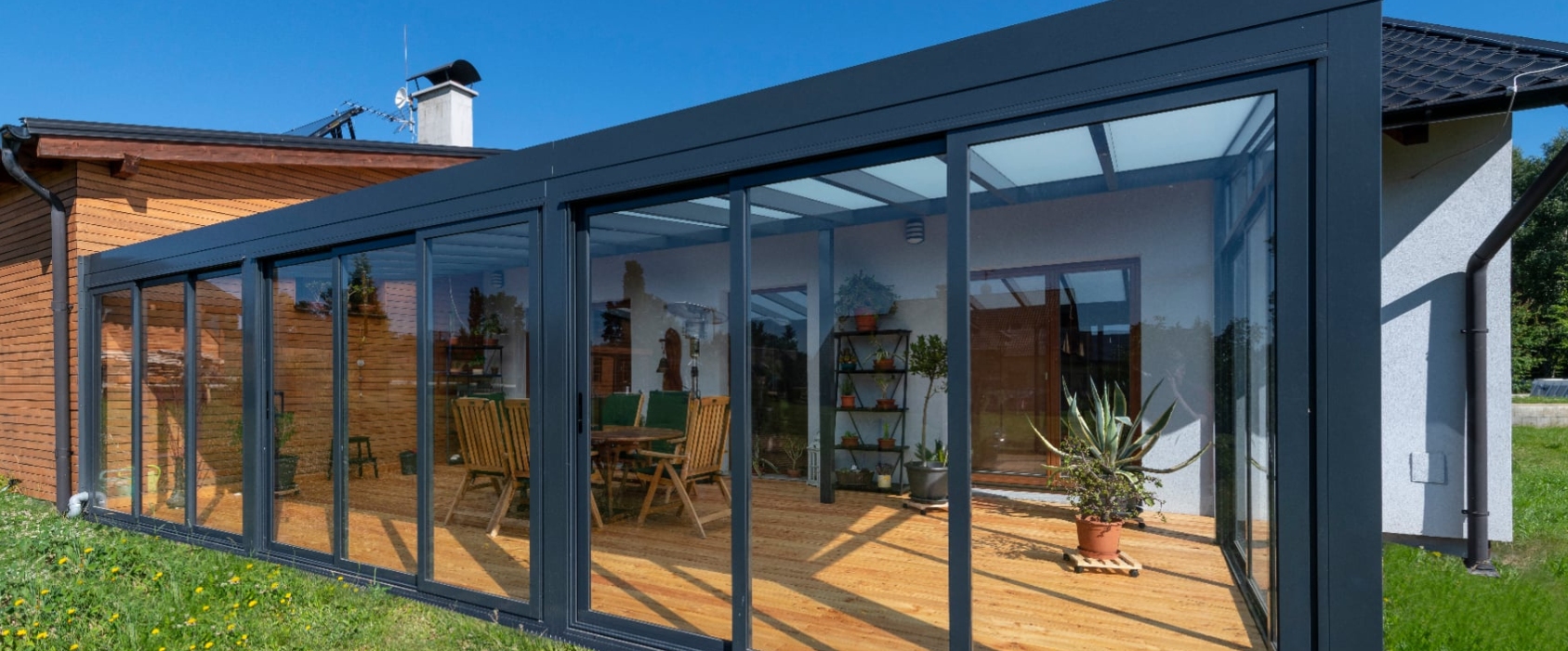 Cold conservatories for seasonal use