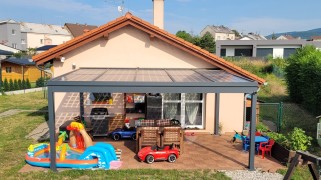 SOLAR ENERGO Aluminium Pergola with Photovoltaic - Connected