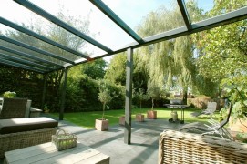 POLLUX aluminum pergola with glass