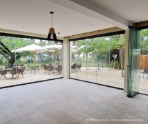 Terrace glazing VG17 with frameless glass