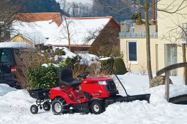 MTD OPTIMA LN 200 H RTG lawn tractor with rear discharge