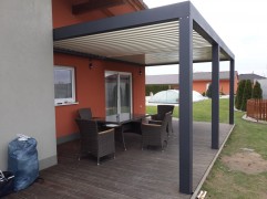 SEESKY bioclimatic self-supporting pergola, the model 2022