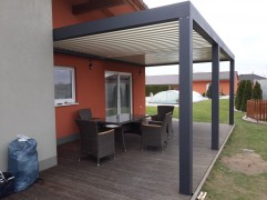 REGULUS bioclimatic pergola