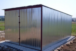 Reinforced steel sheet metal roof with galvanized roof