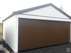 Double garage with saddle roof and large gates 504x580 cm