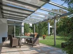 TERRADO aluminum pergola with rolling shield