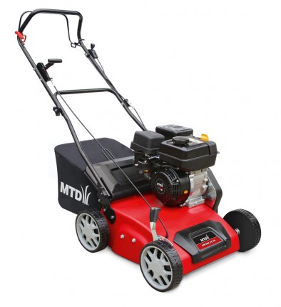 MTD OPTIMA 35 VO lawn aerator with petrol engines