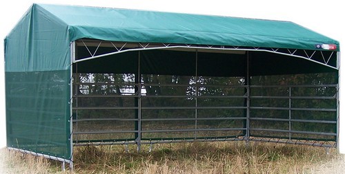 Shelter for horses 6x3m