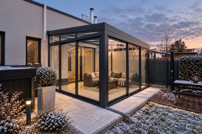 ZANIA seasonal sunroom